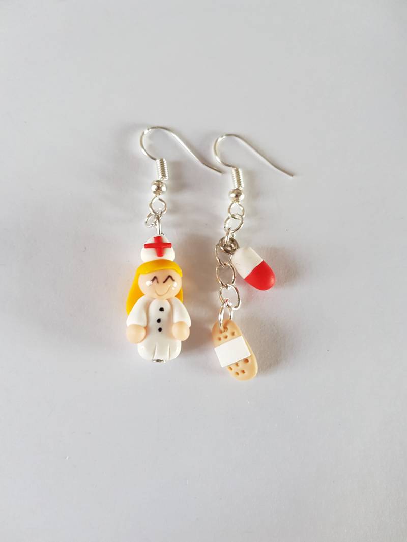 Ohrringe Für Krankenhauskrankenschwester Stempeln Sie Pillenverbände in Den Ohrring von fimorelie