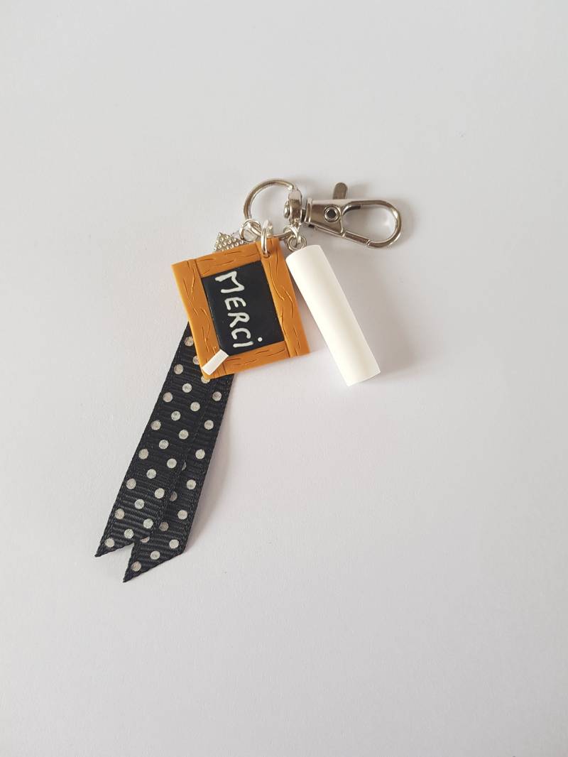 Schlüsselanhänger Lehrer, Dankeschön, Schiefertafel, Lehrergeschenk, Schulgeschenk, Kreide, Fimo, Atsem-Geschenk, Schwarz-Weiß, Danke Atsem von fimorelie