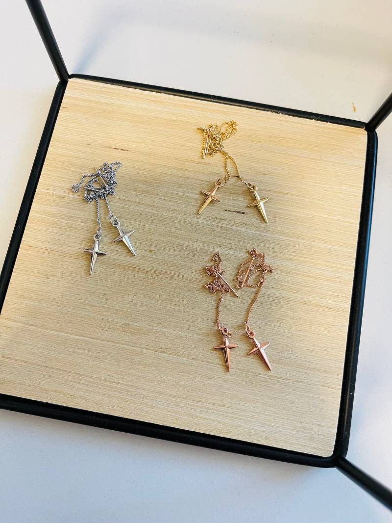 Fädelohrringe Gold Mit Kreuz Anhänger - Unikat Ohrringe Kreuz Set Goldschmuck Fädelohrringe Gold Mit Kreuz Anhänger - Unikat Ohrringe Kreuz Set Goldschmuck von findkind
