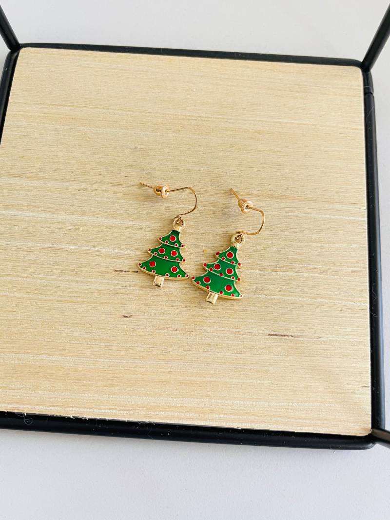 Goldene Tannenbaum Hängeohrringe Weihnachtlicher Ohrschmuck Goldschmuck Geschenk Für Sie Weihnachtsgeschenk Ohrringe Weihnachten Goldene Tannenbaum Hängeohrringe Weihnachtlicher Ohrschmuck Goldschmuck Geschenk Für Sie Weihnachtsgeschenk Ohrringe Weihnachten von findkind