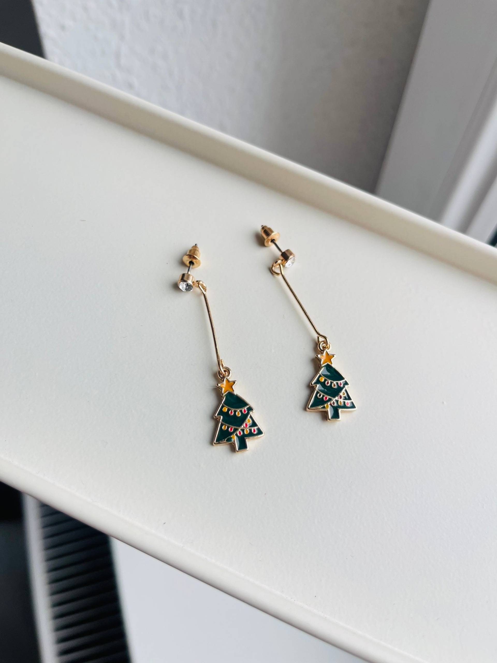 Goldene Tannenbaum Hängeohrringe Weihnachtlicher Ohrschmuck Goldschmuck Geschenk Für Sie Weihnachtsgeschenk Ohrringe Weihnachten Goldene Tannenbaum Hängeohrringe Weihnachtlicher Ohrschmuck Goldschmuck Geschenk Für Sie Weihnachtsgeschenk Ohrringe Weihnachten von findkind