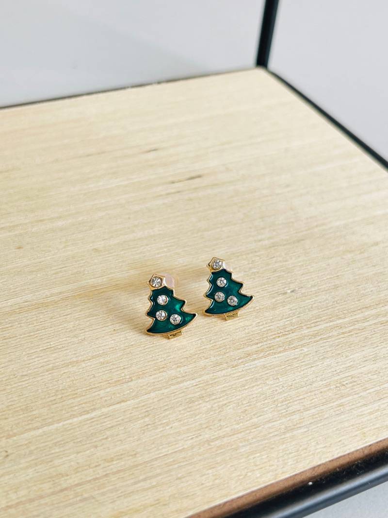 Goldener Ohrstecker Tannenbaum Mit Glitzersteinen Gold Weihnachten Weihnachtlicher Schmuck Ohrringe Goldener Ohrstecker Tannenbaum Mit Glitzersteinen Gold Weihnachten Weihnachtlicher Schmuck Ohrringe von findkind