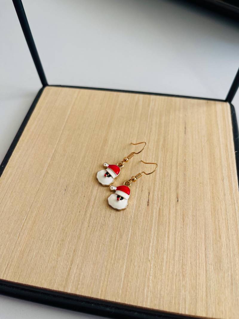 Ohrhänger Weihnachtsmann Gold Weihnachtlicher Ohrschmuck Geschenk Für Sie Goldener Schmuck Festtagsschmuck Ohrhänger Weihnachtsmann Gold Weihnachtlicher Ohrschmuck Geschenk Für Sie Goldener Schmuck Festtagsschmuck von findkind