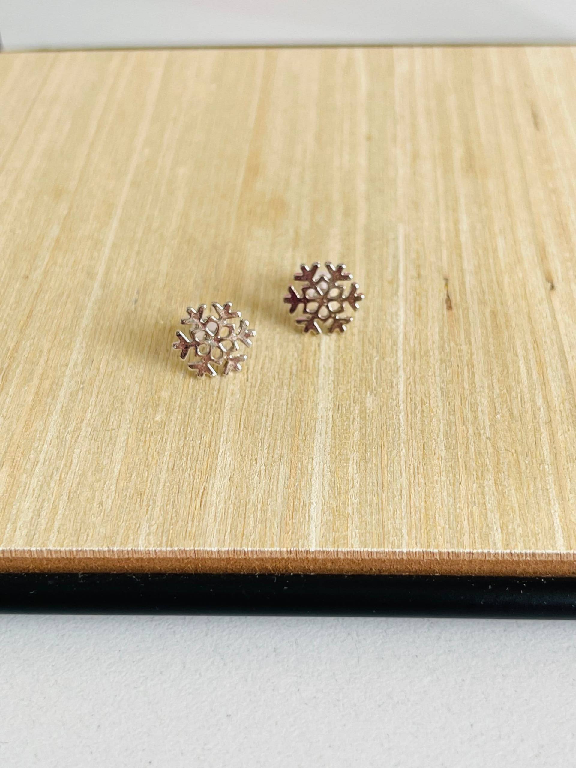 Silberne Schneeflocken Ohrringe Geschenk Für Sie Weihnachtsschmuck Schmuck Anlässe Schneeflocke Silber Silberne Schneeflocken Ohrringe Geschenk Für Sie Weihnachtsschmuck Schmuck Anlässe Schneeflocke Silber von findkind
