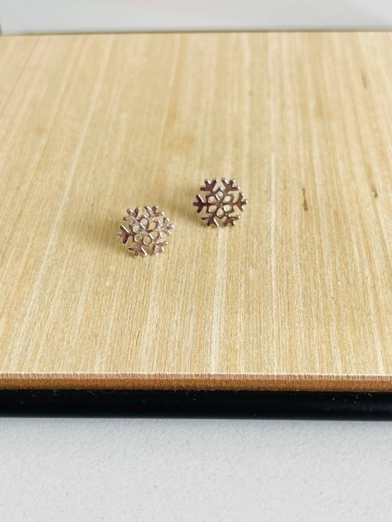 Silberne Schneeflocken Ohrringe Geschenk Für Sie Weihnachtsschmuck Schmuck Anlässe Schneeflocke Silber von findkind