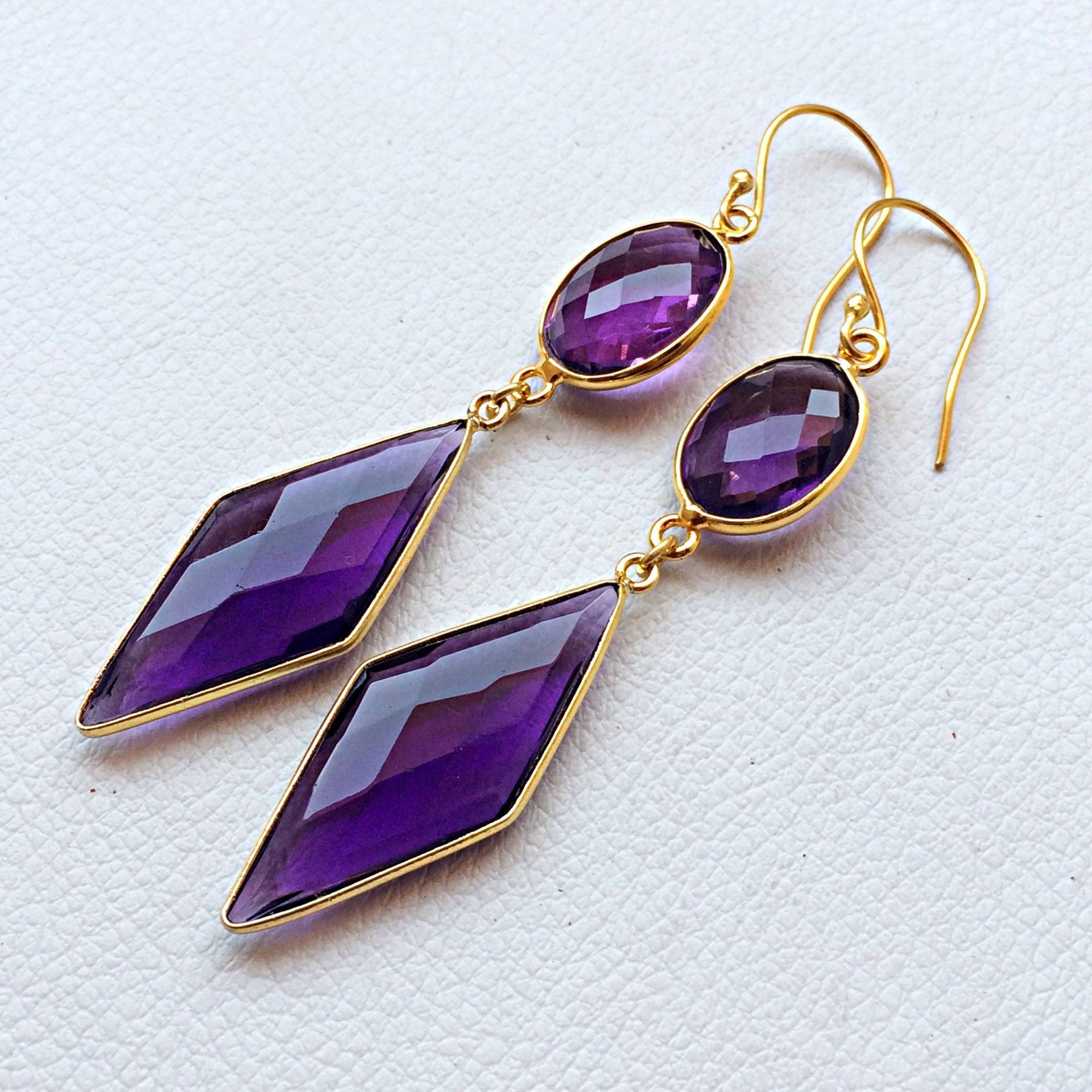 24 Ct. Vergoldeter Ohrring Mit Facettierten Hydro Amethyst Edelstein Ohrschmuck Für Mädchen Weihnachtsgeschenk von finegemstone