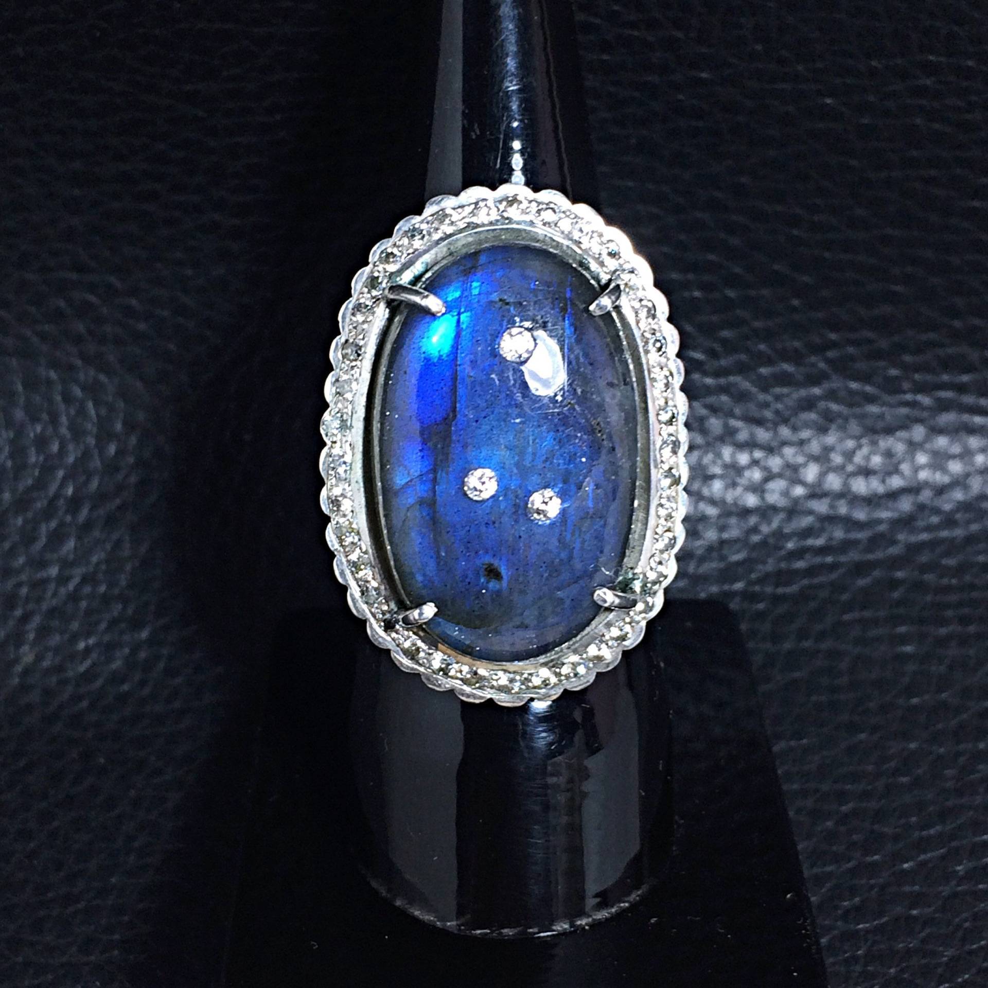 925 Sterling Silber Handmde Ring Besetzt Natürlichen Blauen Labradorit Edelstein Cabochon Mit Intarsien Cubic Zircona Schmuck One Of A Kind von finegemstone