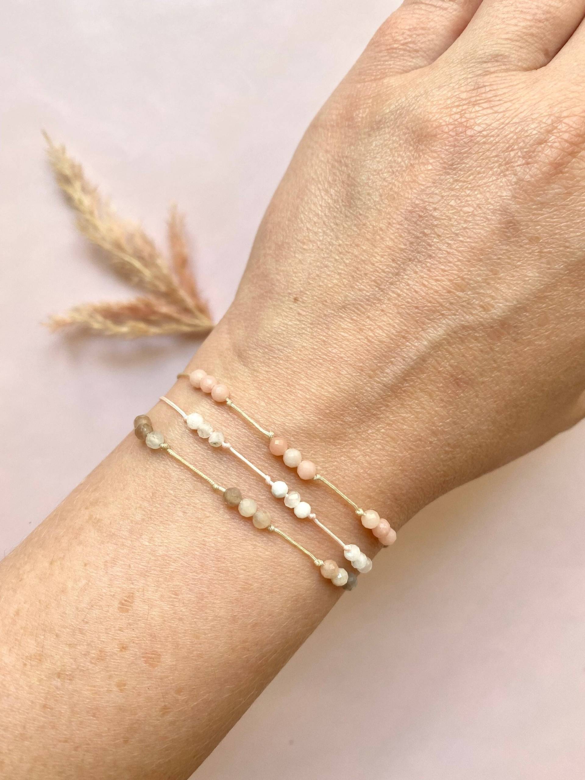 Armband | Edelstein Mondstein Andenopal Mit Makramee Knoten Armband | Edelstein Mondstein Andenopal Mit Makramee Knoten von finehappychains