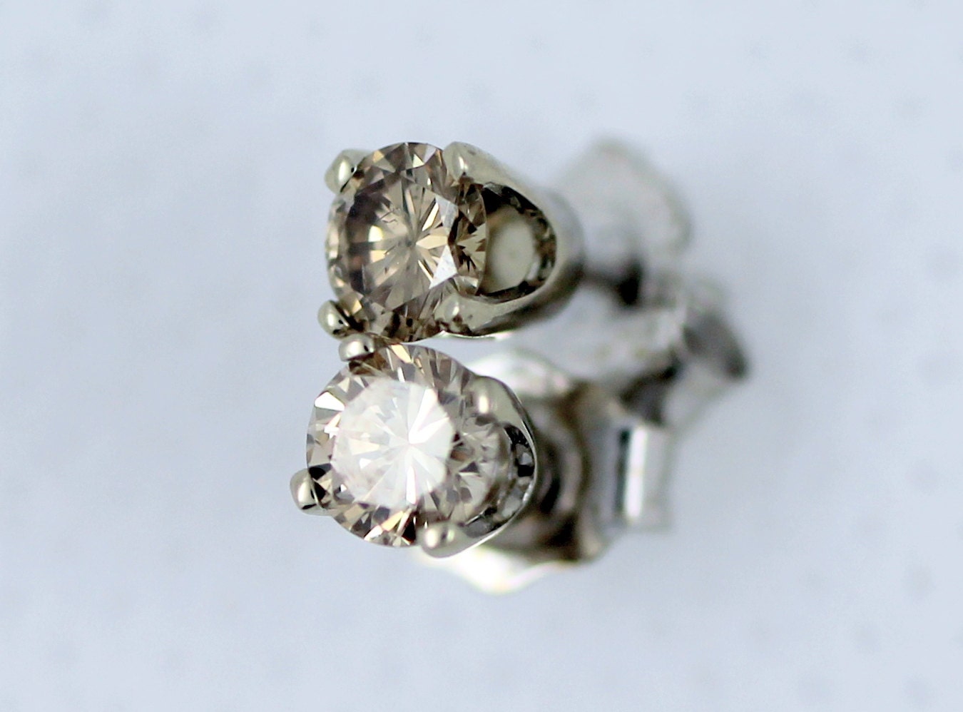 Diamant Ohrstecker 14 Karat Gold Diamant Ohrstecker 14 Karat Gold von fireagate