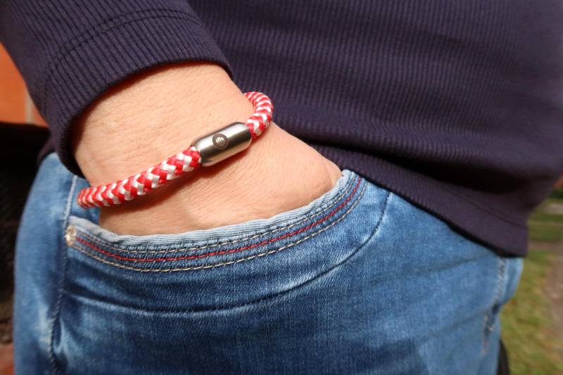 Armband Segeltau 6 Mm | Taucherarmband Surfer Accessoire Geschenk Taucher Rot Weiß Partnerarmband von fishandshipsberlin