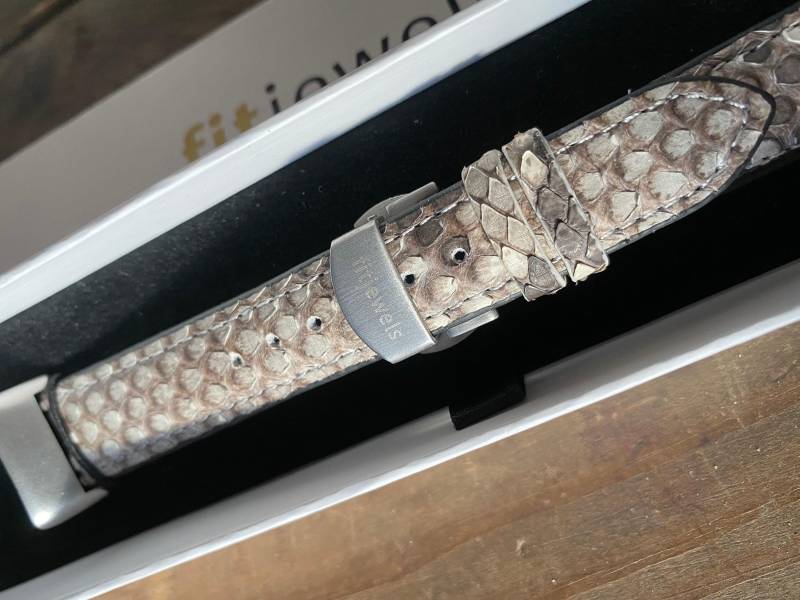 Für Fitbit Charge - Phyton- Aus Leder Und Edelstahl Hypoallergen Weiss von fitjewelsDesign