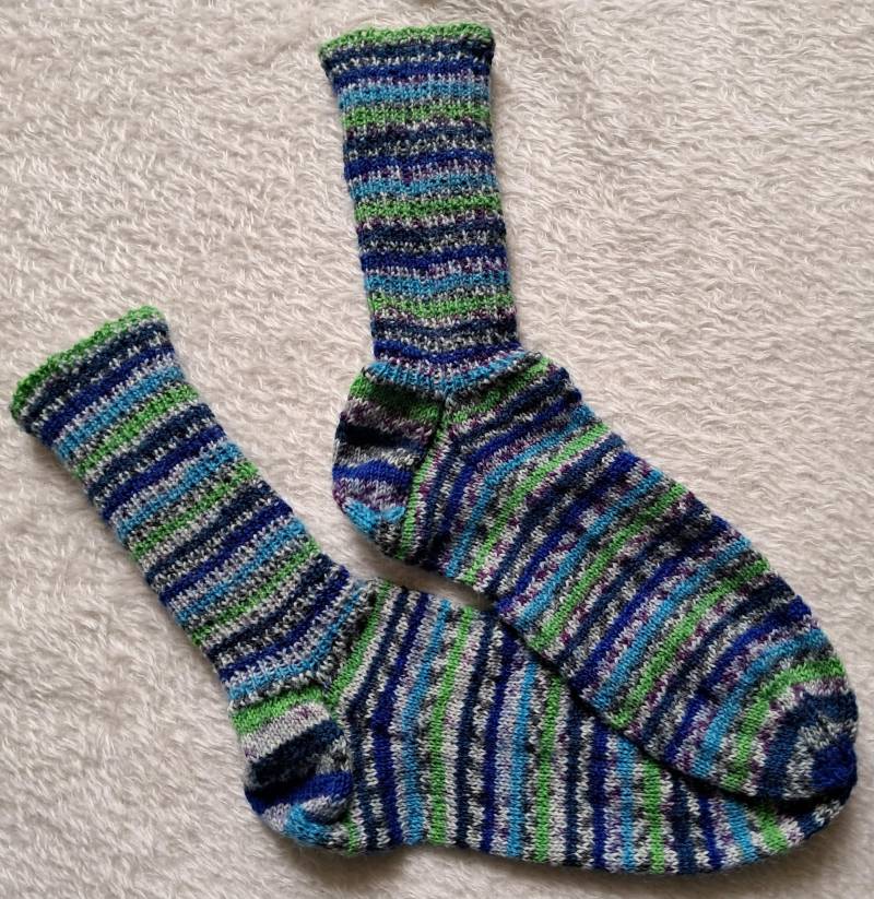 Handgestrickte Socken Gr. 42/43 Aus 4-Fach Markenwolle Handgestrickte Socken Gr. 42/43 Aus 4-Fach Markenwolle von flohsWollzirkus