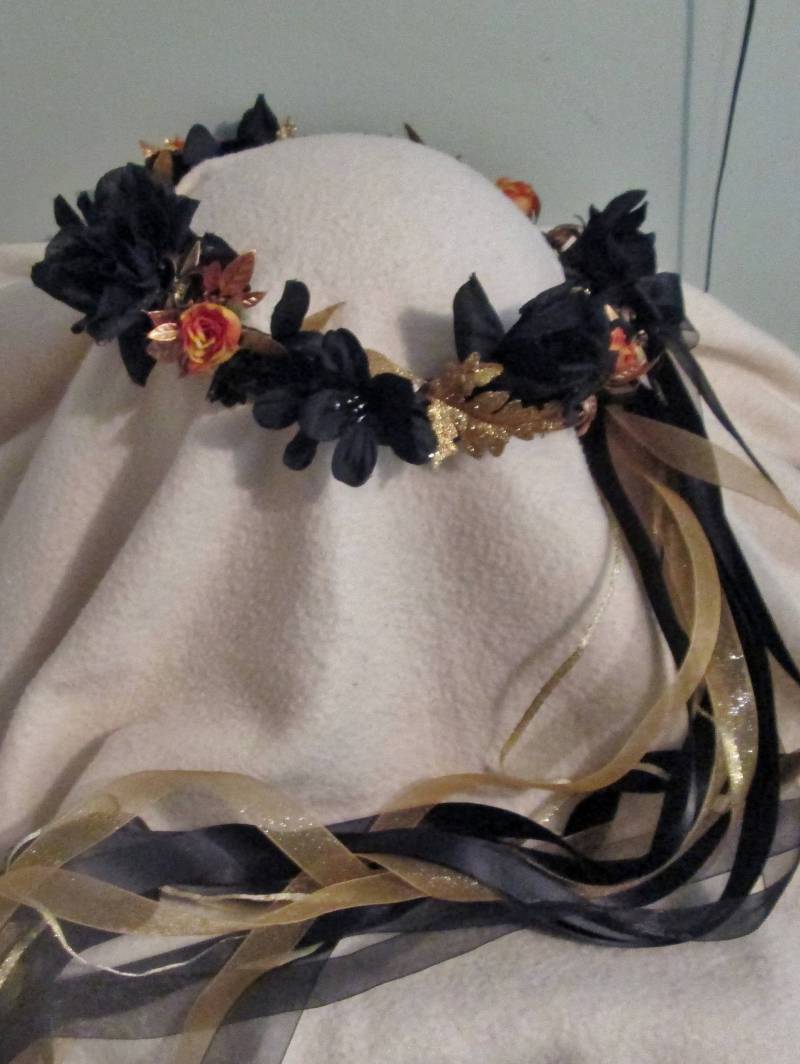 stella-Kopf Kranz - Schwarzer Seide Blumen Glänzend Gold-Blätter Fleur De Lis Schwarz & Gold Bänder-Renaissance Hochzeit Custom Made von floralcrowns