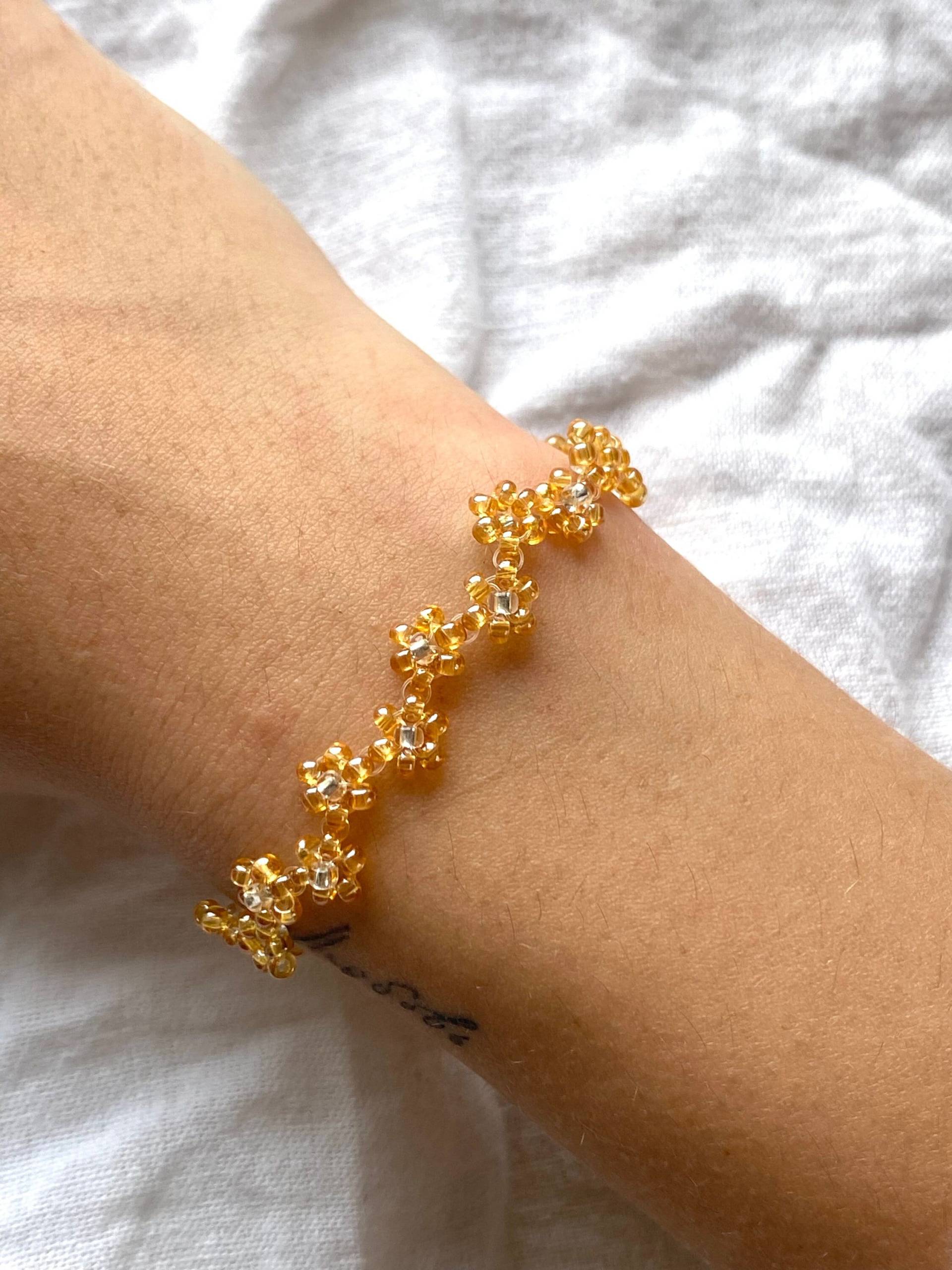 Floral Goldenen Zick-Zack-Armband Perlenarmband Handgemachtes Glasperlenarmband Blumen-Perlenarmband Armband Floral Goldenen Zick-Zack-Armband Perlenarmband Handgemachtes Glasperlenarmband Blumen-Perlenarmband Armband von florescerjewelry