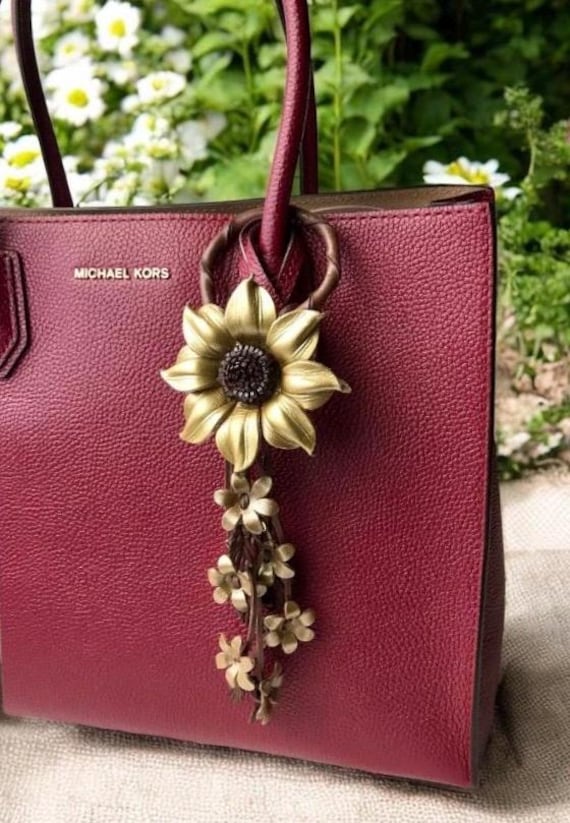Alexis' Lederhandtasche & Schlüsselanhänger von flowerbyleatherE