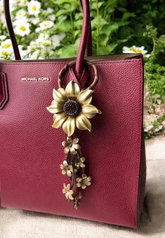 Alexis' Lederhandtasche & Schlüsselanhänger Alexis' Lederhandtasche & Schlüsselanhänger von flowerbyleatherE