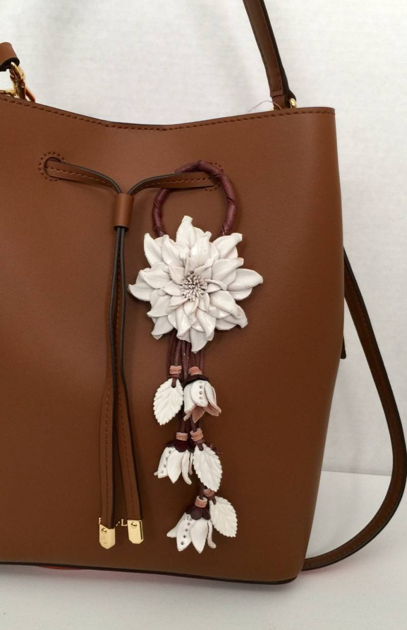 Dahlie Blume Inspirierte Leder Geldbörse & Schlüsselanhänger in Weiß von flowerbyleatherE