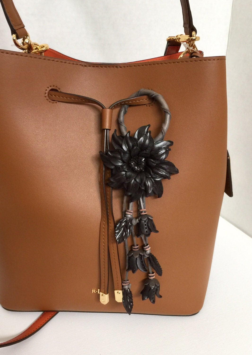 Dahlien Inspirierte Leder Geldbörse & Schlüsselanhänger in Schwarz von flowerbyleatherE