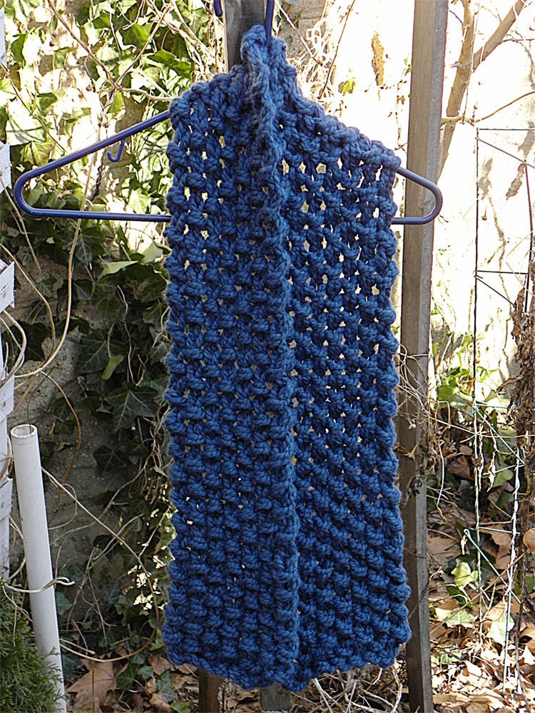 Denimfarbener Schal Denimfarbener Schal von flowergurlcrafts