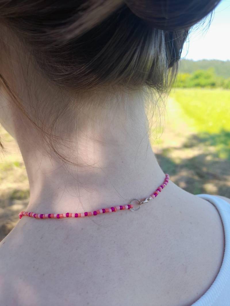 Filigrane Perlenhalskette/Armband in Rottönen Filigrane Perlenhalskette/Armband in Rottönen von flowerlovebyMJ