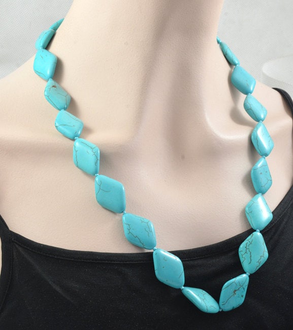 Geknüpfte Howlith Türkis Lariat Kette Handgemachter Charm Schmuck von flowspring