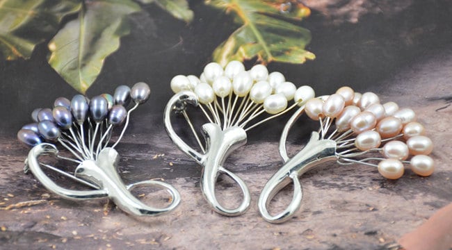 Rosa Reis Perlen Brosche Platinierte Blumen Schmuck von flowspring