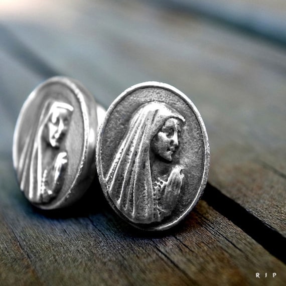 925 Sterlingsilber Maria Pierce/Silber Ohrringe /Medallion Seligen Jungfrau /Mother Mary Earrings /Oxidized Silber von flushshop