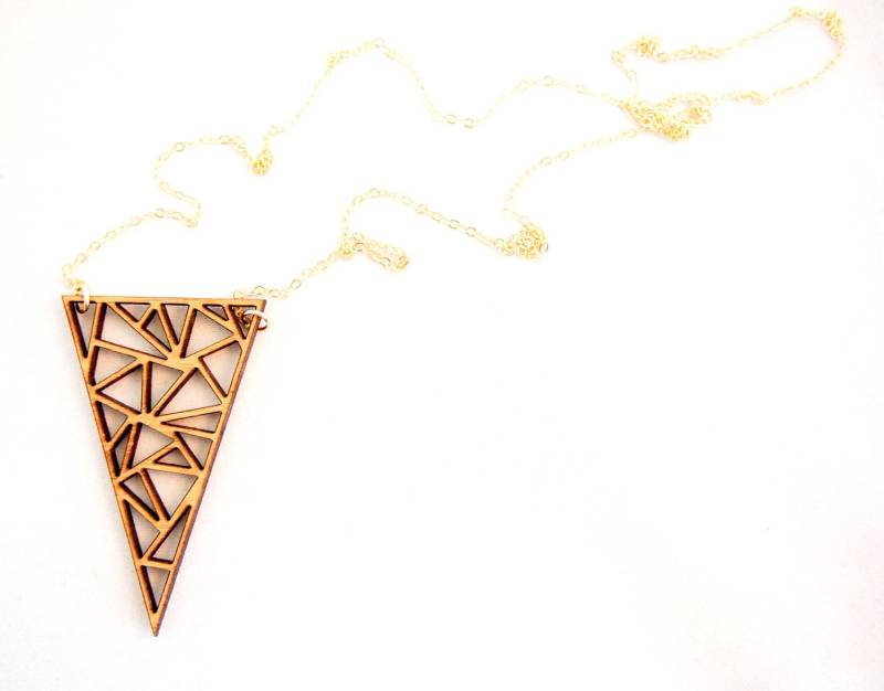 Dreiecke - Lange Halskette, Laser Cut Halskette Dreiecke - Lange Halskette, Laser Cut Halskette von foliadesignshop