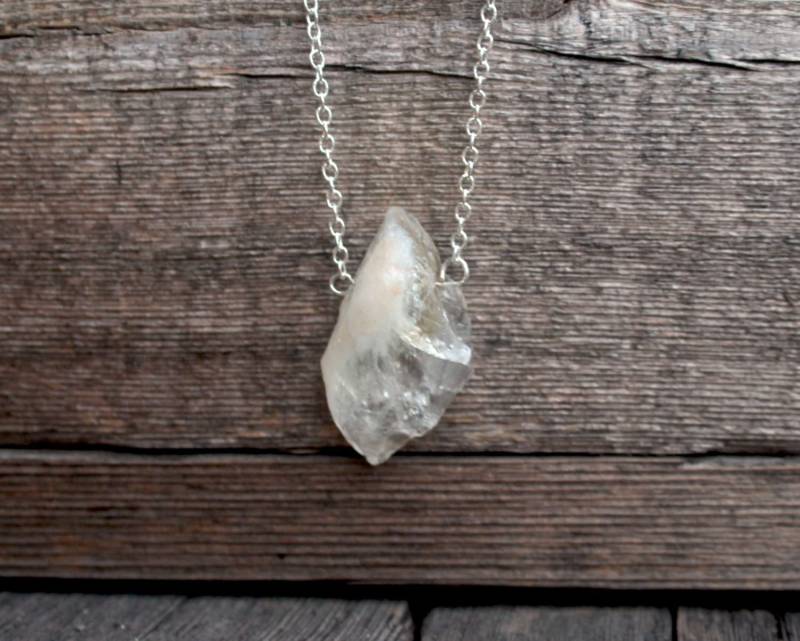 Citrin Kristall Boho Schmuck, Silber Minimal Anhänger Halskette von folkdreamsjewelry