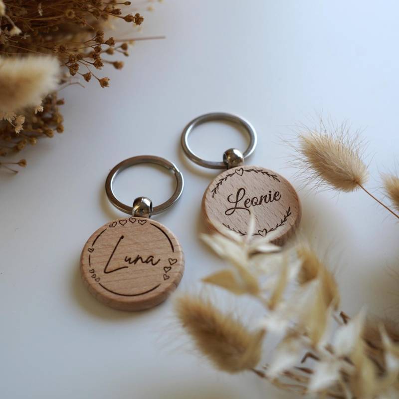 Schlüsselanhänger Holz Personalisiert, Anhänger Mit Gravur, Schlüssel Holz, Geschenkidee Freundin, Personalisierte Holzgeschenke von forUprint