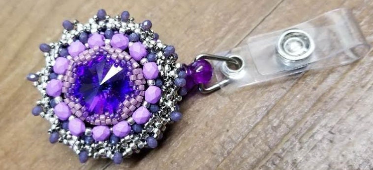 Lila Haze Versenkbare Id Abzeichen Lila Haze Versenkbare Id Abzeichen von foreverbeading23