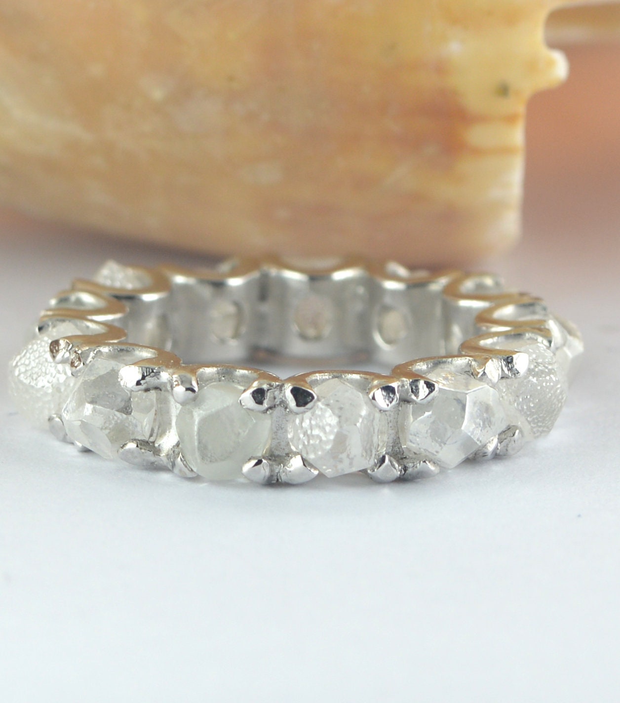 6.00 Ct White Natural Rough Diamond 14/18K Rose, Yellow, White Gold Band von foreverjewelry1