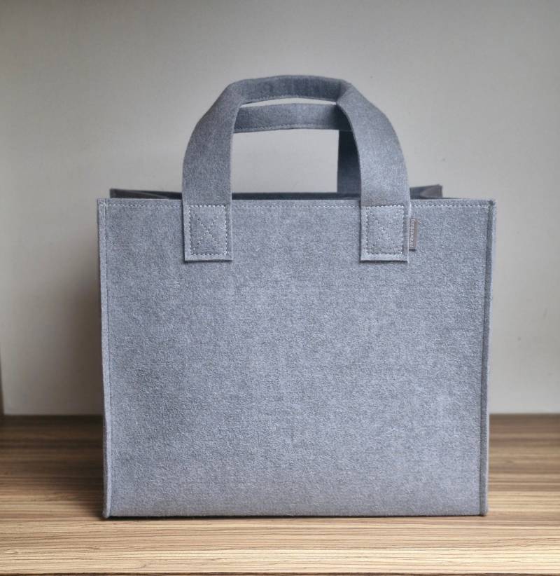 Filztasche Tragetasche Shopper Tasche Aus Wollfilz Grau Filztasche Tragetasche Shopper Tasche Aus Wollfilz Grau von formwerdung