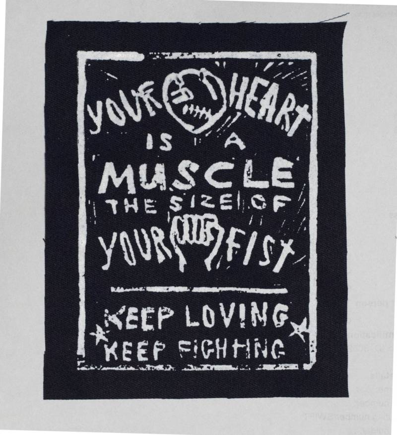 Dein Herz Ist Ein Muskel - Back Patch von foxalive