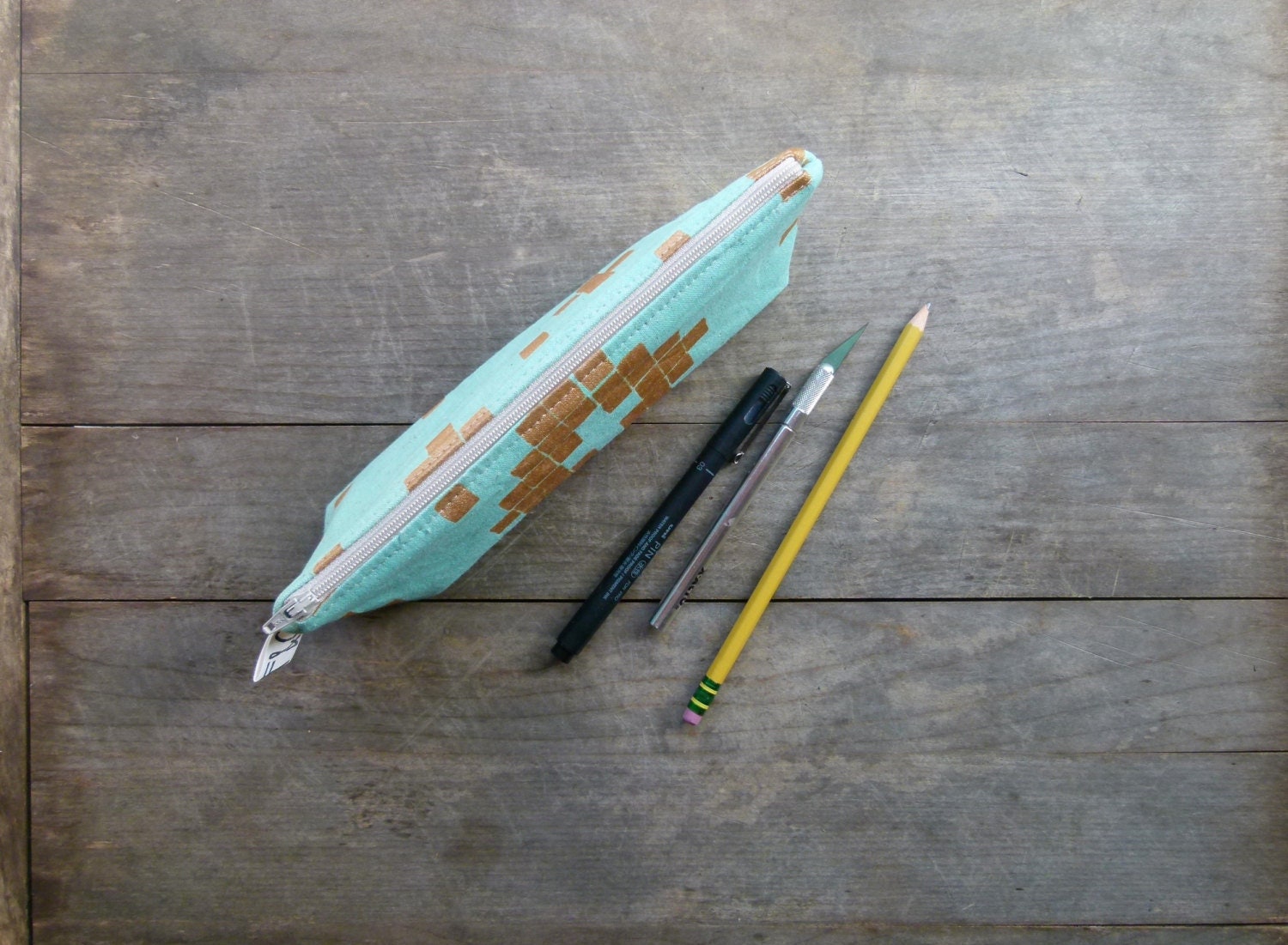 Grant Federmäppchen in Aqua & Kupfer von frankieandcocopdx