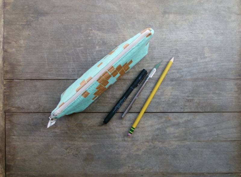 Grant Federmäppchen in Aqua & Kupfer von frankieandcocopdx