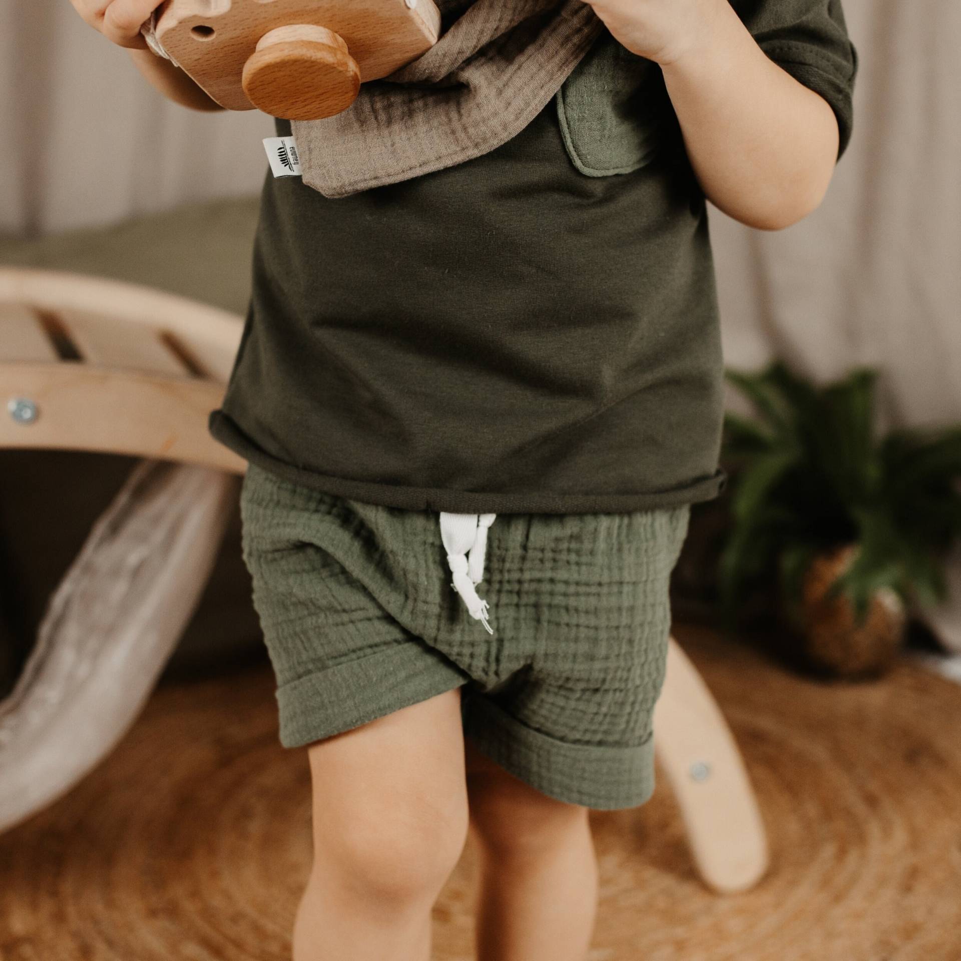 Neutrale Musselinhose Sommerleicht von fraumina
