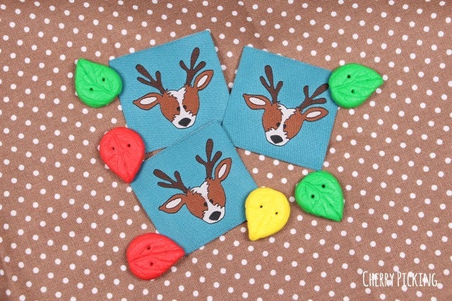 Webetikett Hubertus Blau Hirsch Farbenmix 45x45mm Webetikett Hubertus Blau Hirsch Farbenmix 45x45mm von fraunelly