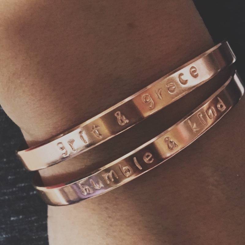 Dünne Hand Gestempelt Messing Oder Kupfer Manschette/Armband Personalisierte Dünne Hand Gestempelt Messing Oder Kupfer Manschette/Armband Personalisierte von freespiritedmomma