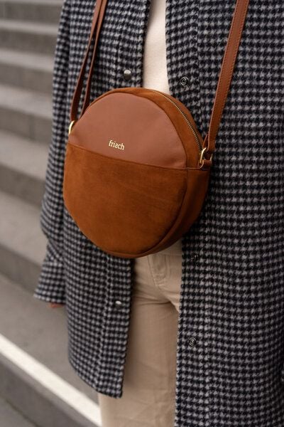 frisch Beutel Runde Tasche // Handtasche aus fairem Leder schwarz, braun, beige, blau von frisch Beutel