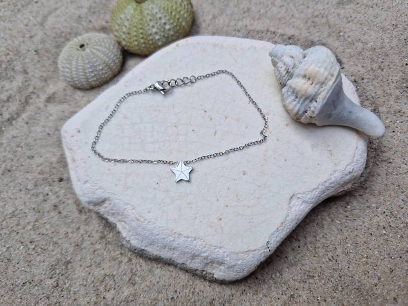 Armband Aus Edelstahl Mit Seestern Armband Aus Edelstahl Mit Seestern von frogschmuckdesign