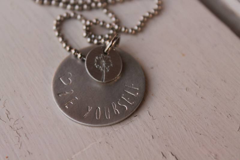 Kette Mit Anhängern Stamping Wunschtext Möglich Aluminium Edelstahl Kette Mit Anhängern Stamping Wunschtext Möglich Aluminium Edelstahl von frogschmuckdesign