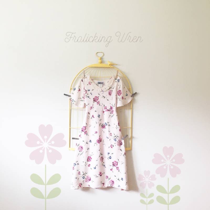 1990Er Jahre Blass Rosa Blumen Flattern Ärmel Kleid | Mädchen Größe 16 von frolickingwren