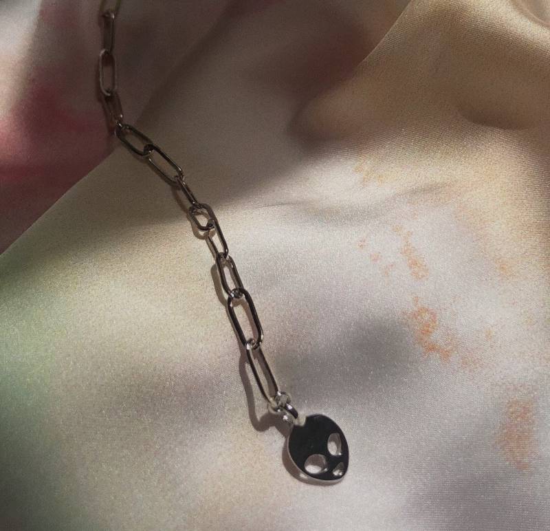 Alien Y-Necklace von frolleinperle