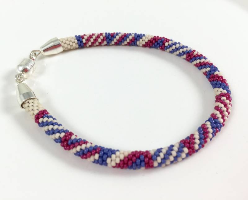 Opak Magenta, Blau & Weiß Armband Opak Magenta, Blau & Weiß Armband von frompgwithlove