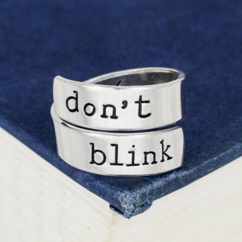 Don't Blinzel Ring von fromtheinternet