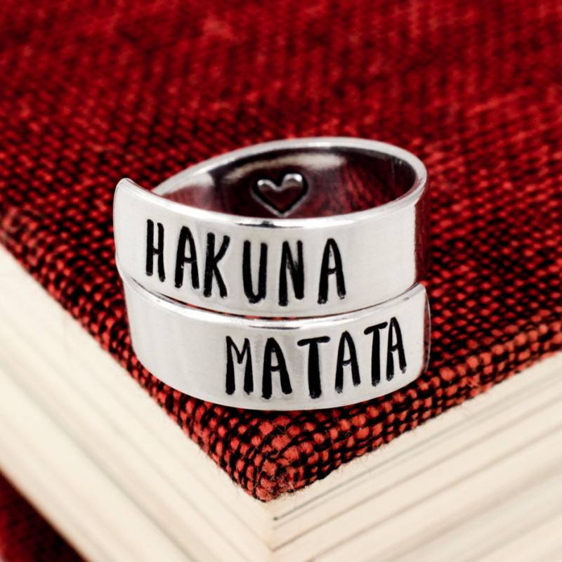 Hakuna Matata Ring - Verstellbarer Aluminium Drehring Herz, Geschenk Zu Ostern von fromtheinternet