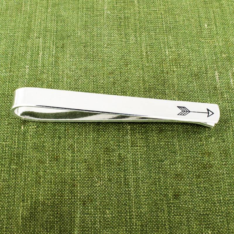 Handgestempelte Pfeil Krawattenklammer Aluminium Trauzeugen Geschenk von fromtheinternet