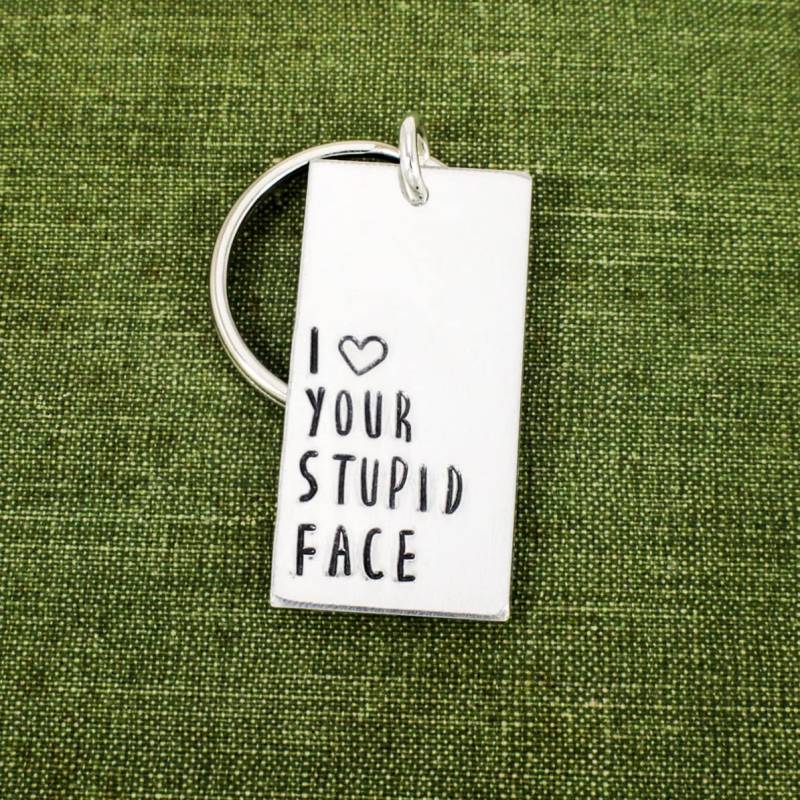 Ich Liebe Dein Dummes Gesicht Schlüsselbund Hand Gestempelt Aluminium Paare Geschenk Ich Liebe Dein Dummes Gesicht Schlüsselbund Hand Gestempelt Aluminium Paare Geschenk von fromtheinternet