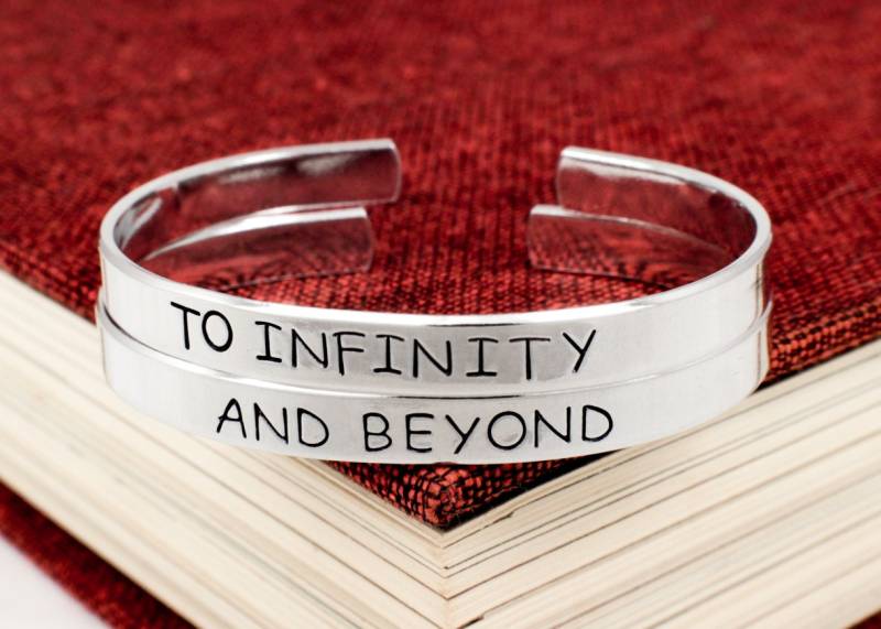 Infinity Armband Set Hand Gestempelt Aluminium Paare Geschenk von fromtheinternet